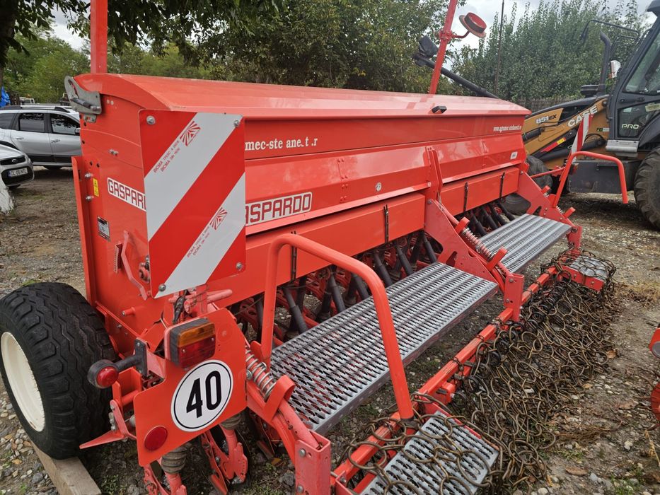 Tractor Case Magnum 7130 + semanatoare Nina 400 + terradisc Valoce