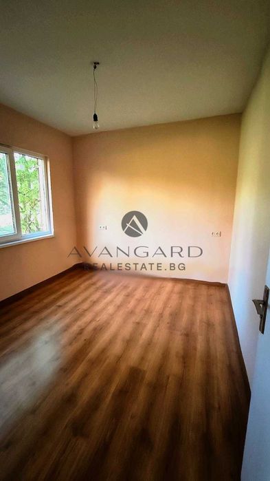 Продава се Двустаен апартамент в Пловдив, Тракия - 50 кв.м за 1144 €/кв.м - Снимка #2