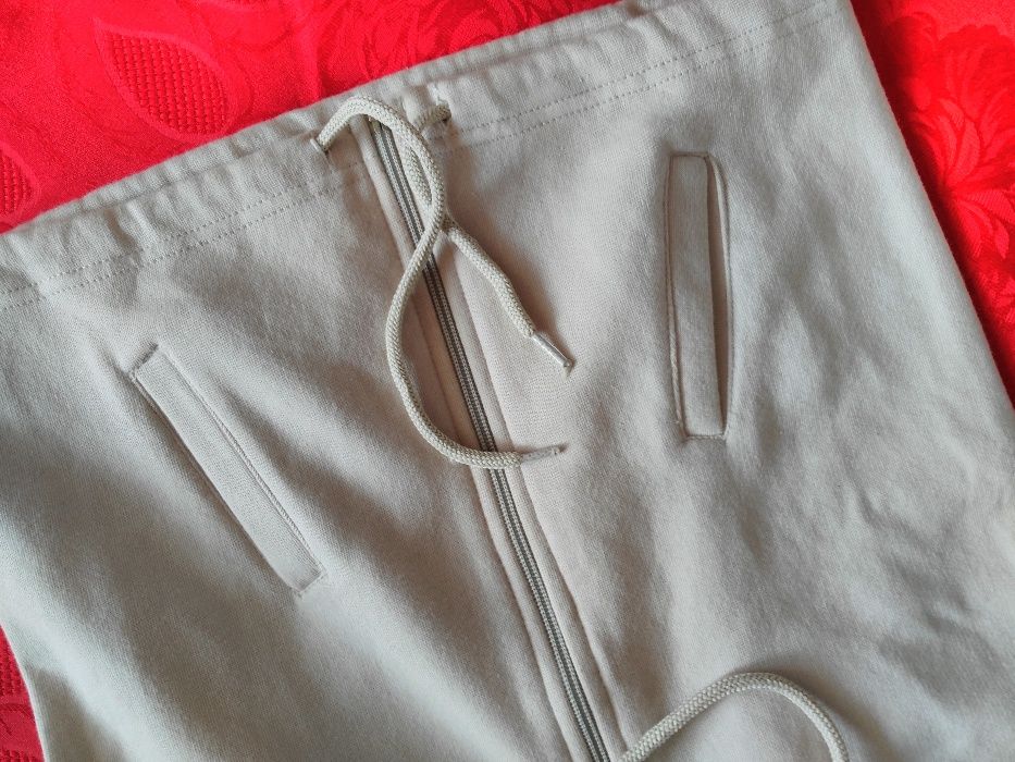 Bluza training cu gluga