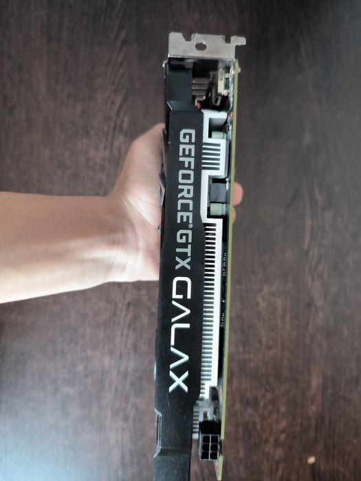 Видео карта 1660