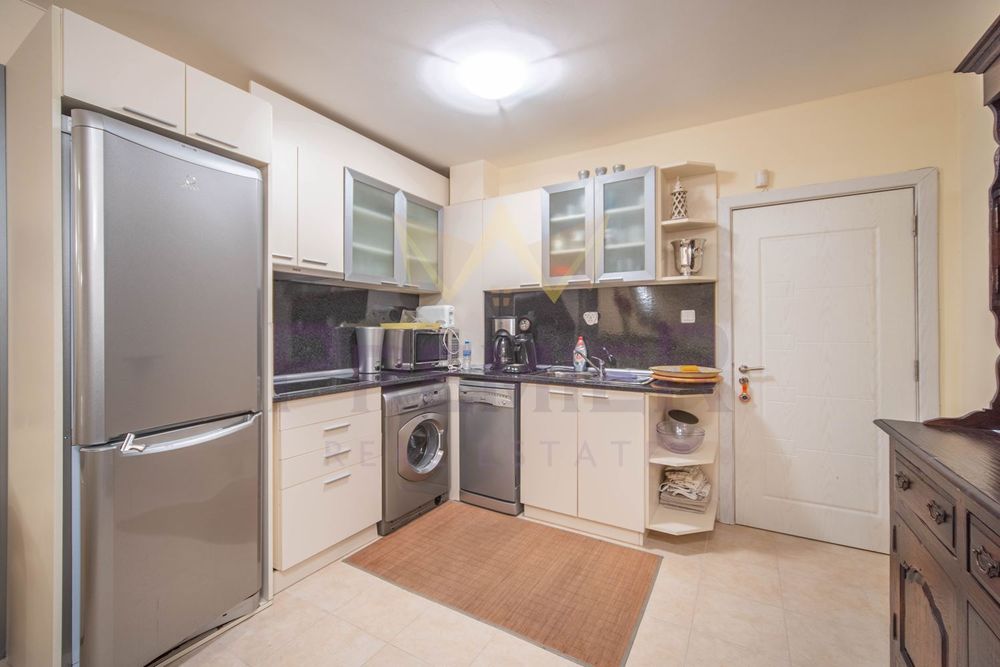 Продава се Многостаен апартамент в Свети Влас - 208 кв.м за 687 €/кв.м - Снимка #7