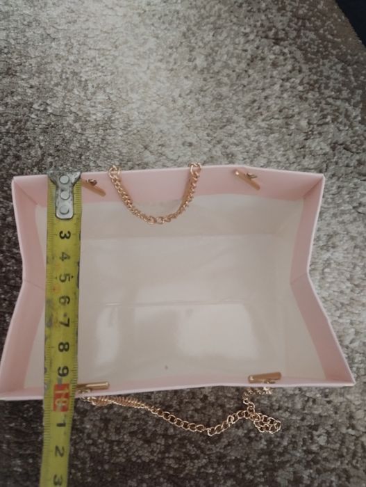 Cutie /poșetă carton