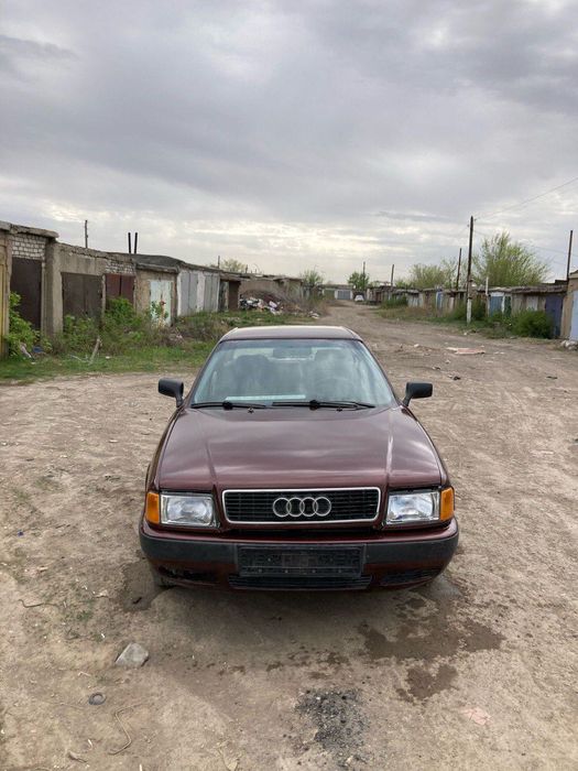 Продам Ауди б4 торг варианты