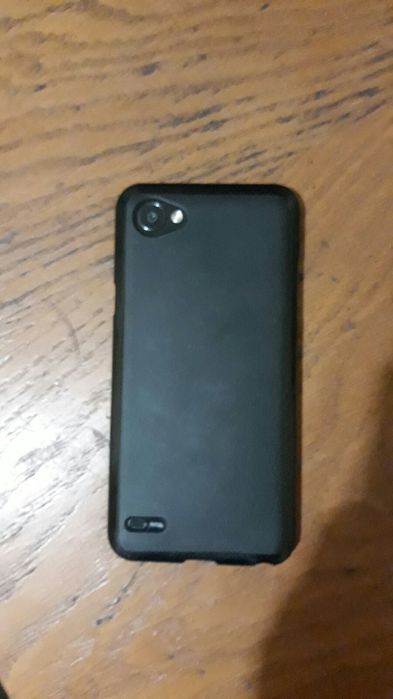 Реализуется LG Q6 alfa