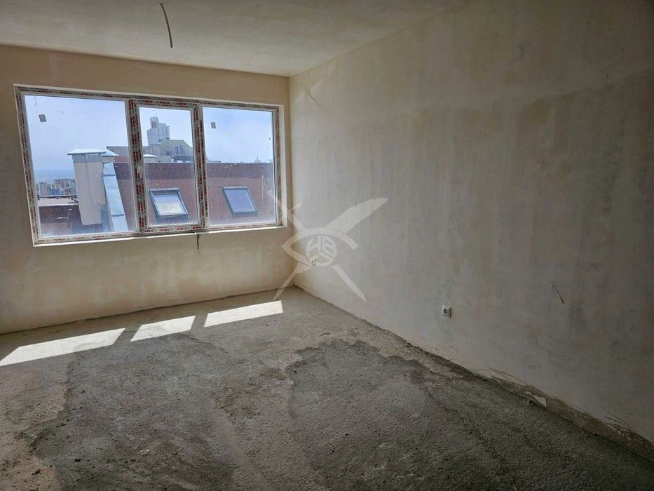 Тристаен апартамент в Меден рудник 36109