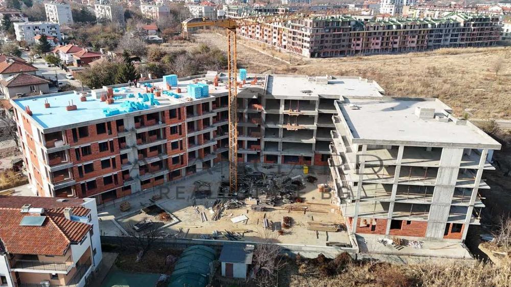 Продава се Тристаен апартамент в Пловдив, Христо Смирненски - 92 кв.м за 966 €/кв.м - Снимка #3