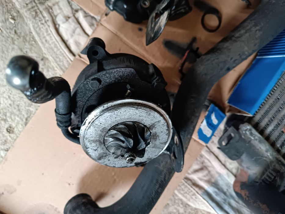 Продават се турбини едната е от 320д 150кня без луфтове цена 150лв а д