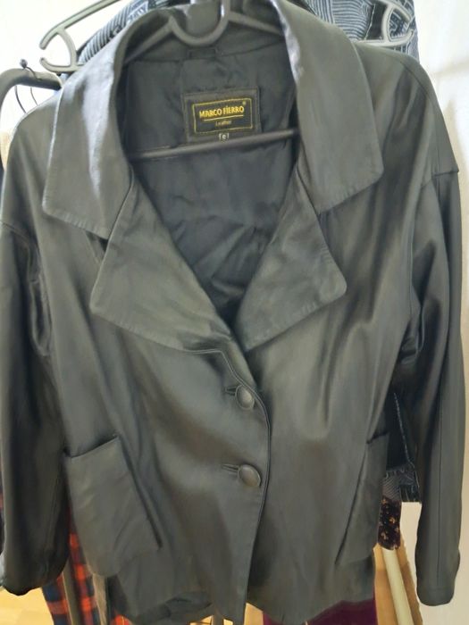 Куртка кожаная продается