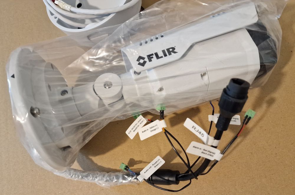 FLIR CB-6404-21-I Quasar 4MP Premium Varifocal Bullet Camera QHD