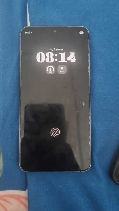 Продам Samsung s22