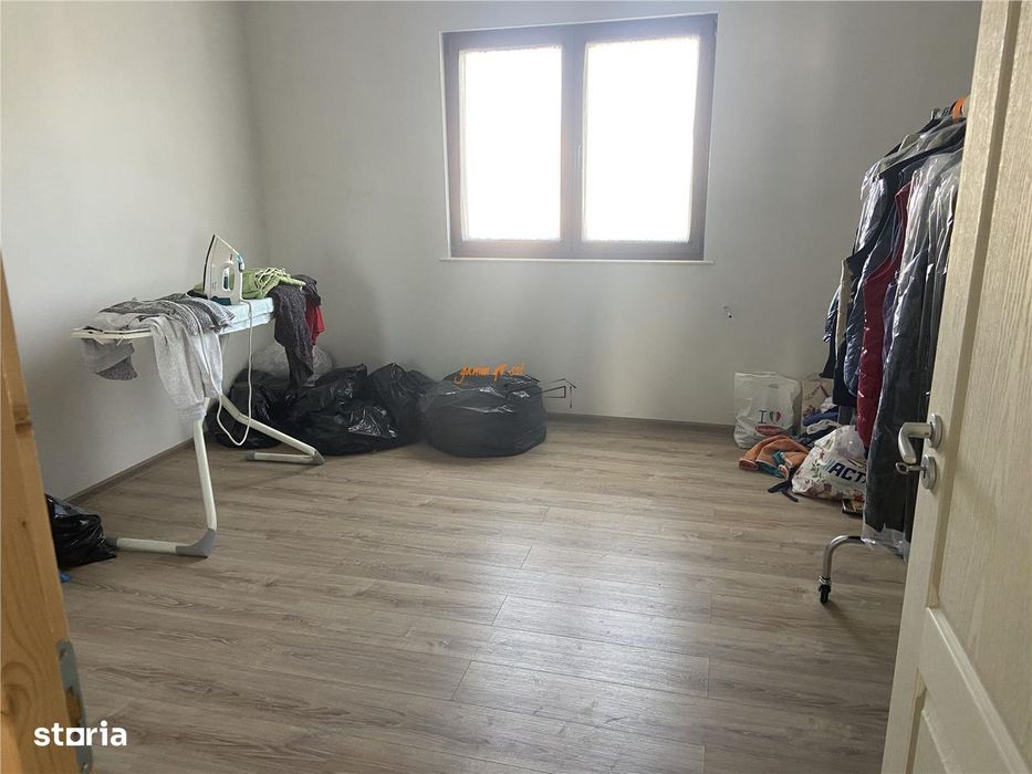 Casa de vanzare in Golesti , parter+etaj + mansarda , suprafata casa 3
