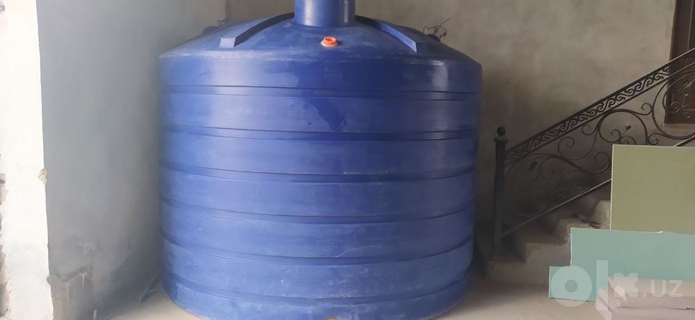 Plastik yomkost. 10 t PMS firmasiniki. Turkiya maxsuloti.