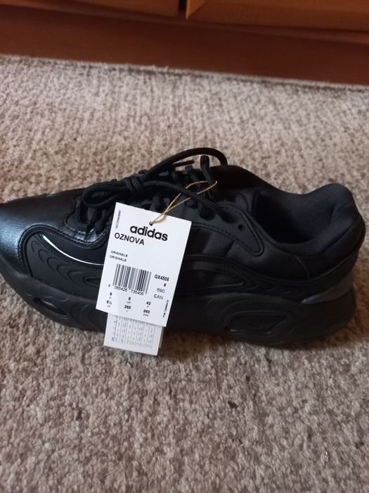 Adidasi noi nepurtati