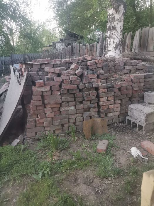 Кирпич 30 тенге б/у продам
