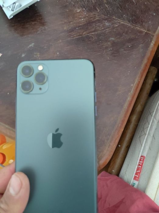 Vând IPhone 11 Pro Max