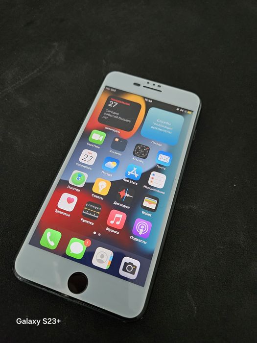 Продам iphone 7+