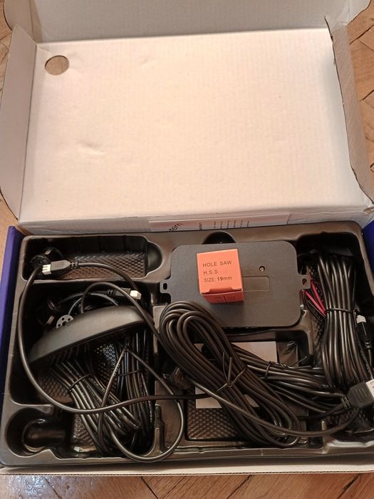 Парктроник за заден ход Черен, сензори 19мм, със звук и LED дис