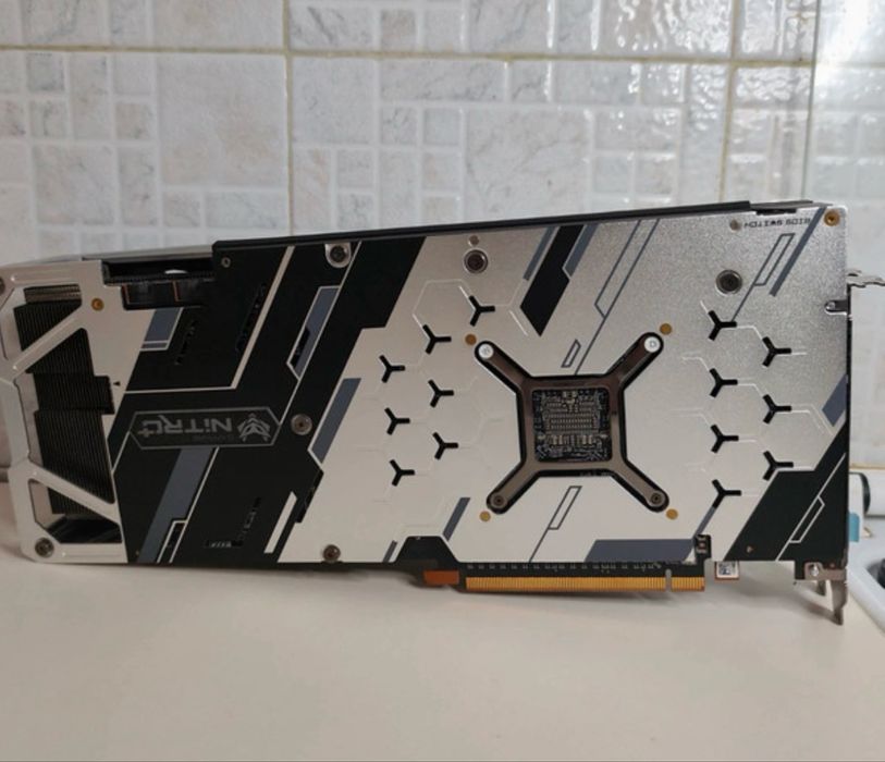 RX 5700 XT Sapphire Nitro+