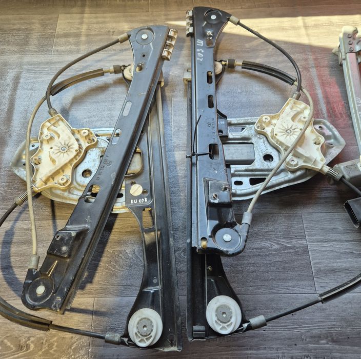 Стъклоповдигач  мерцедес w203