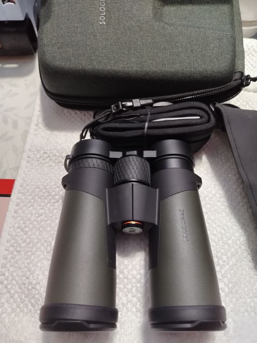 Vînd binoclu Solognac etanș 900  10-42 kaki  nou