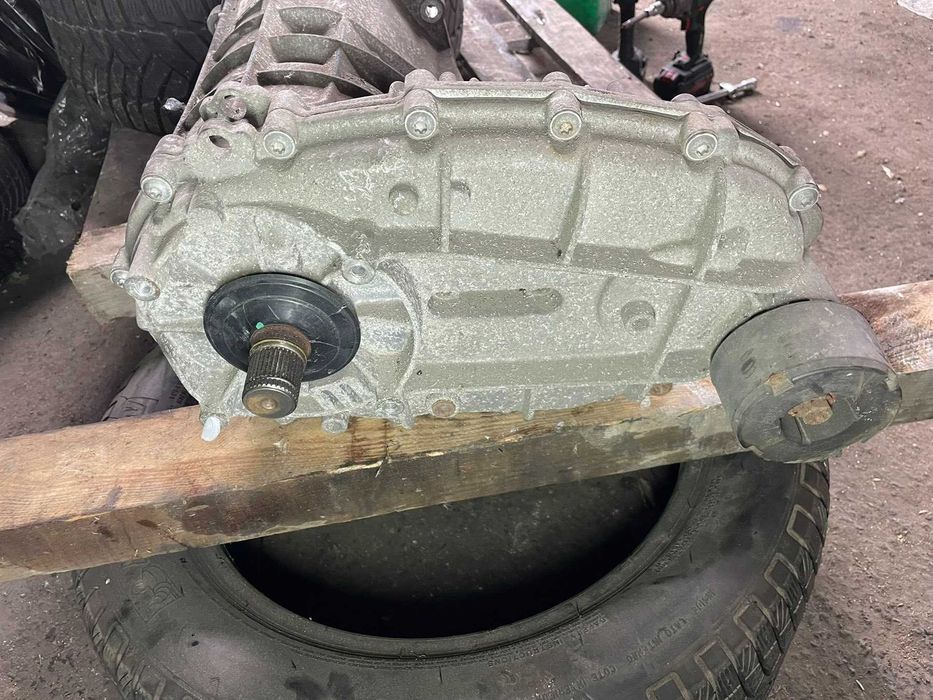 Продавам Раздатка OBU341011Q Porsche Cayenne 3.0D 92A/EG22/2012