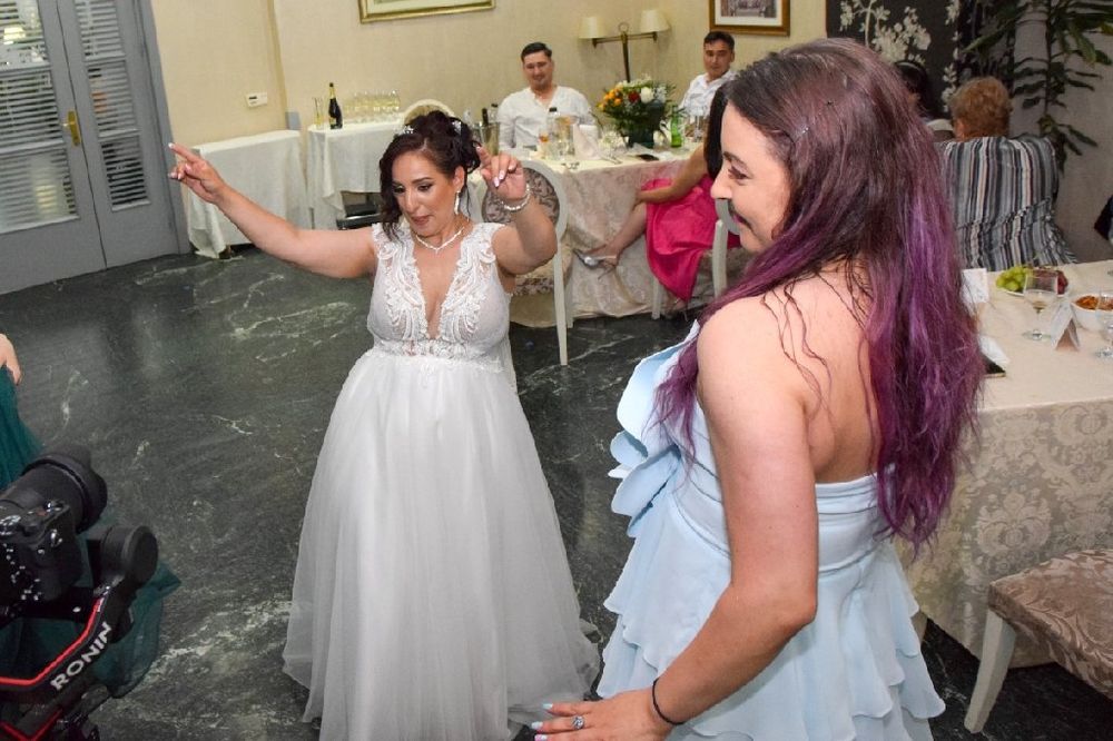 Vand rochie de mireasa