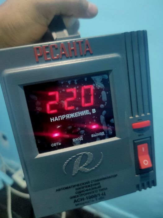 Стабилизатор Ресанта АСН-1000/1-ц