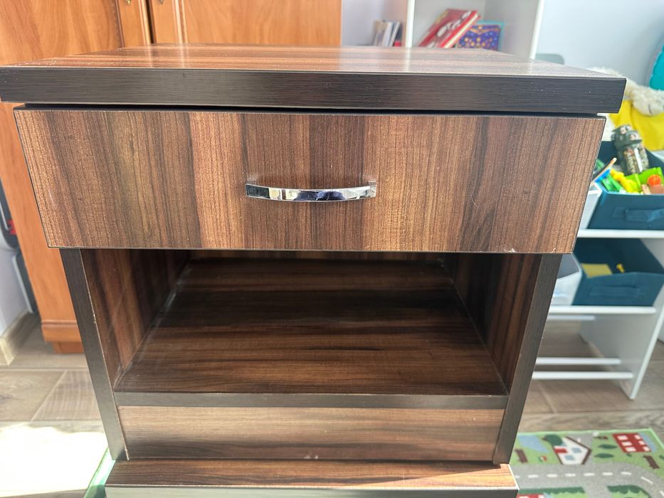 2 бр. Нощно шкафче