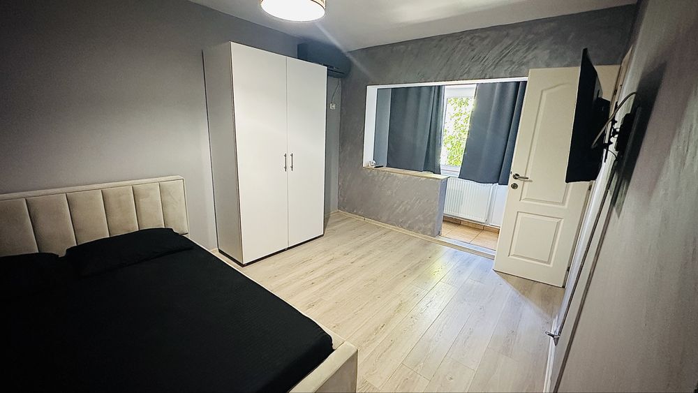 Inchiriez garsoniera str Decebal et 1  NOU renovata