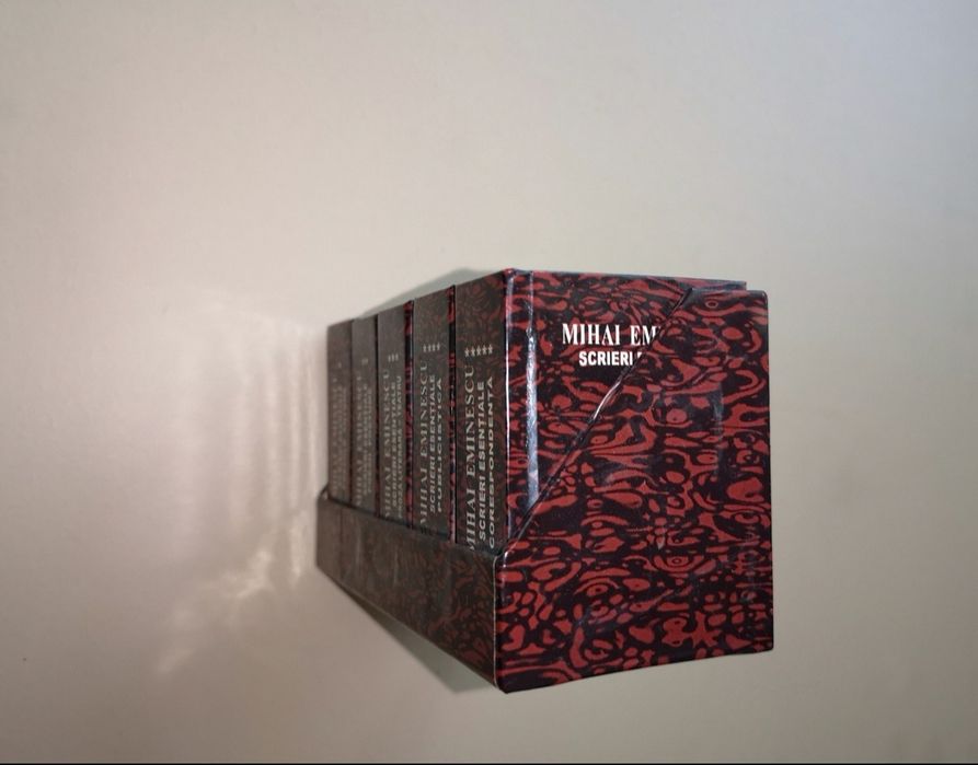 Carte liliput Scrieri esențiale Mihai Eminescu