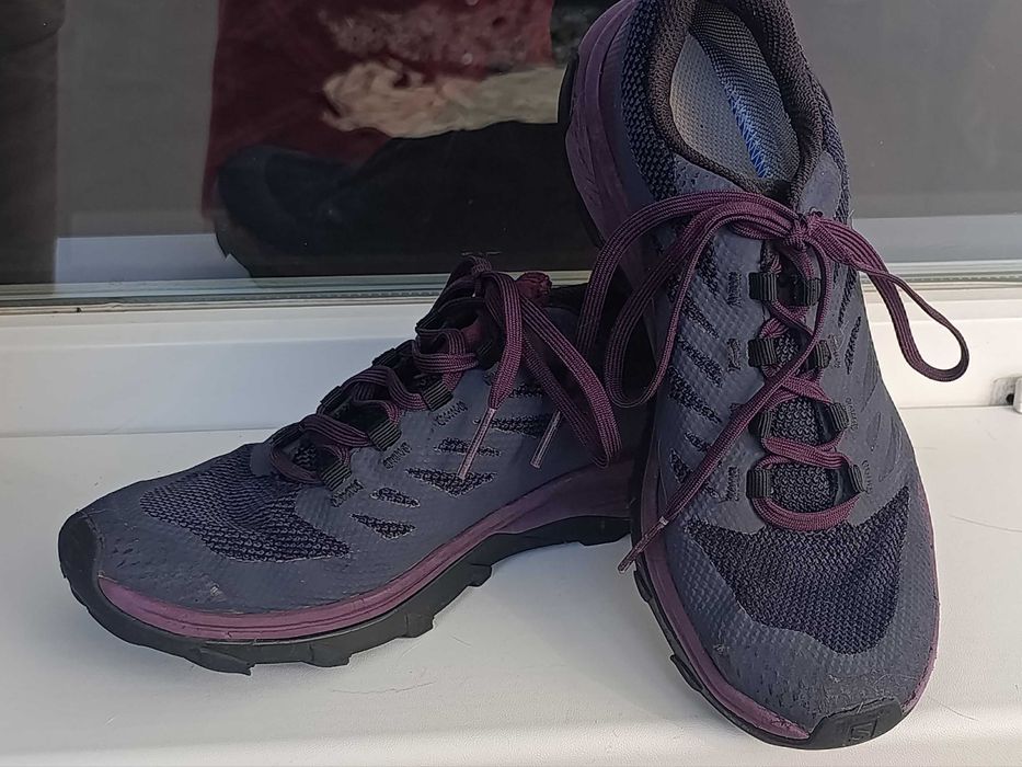 Дамски маратонки Salomon Outline GTX