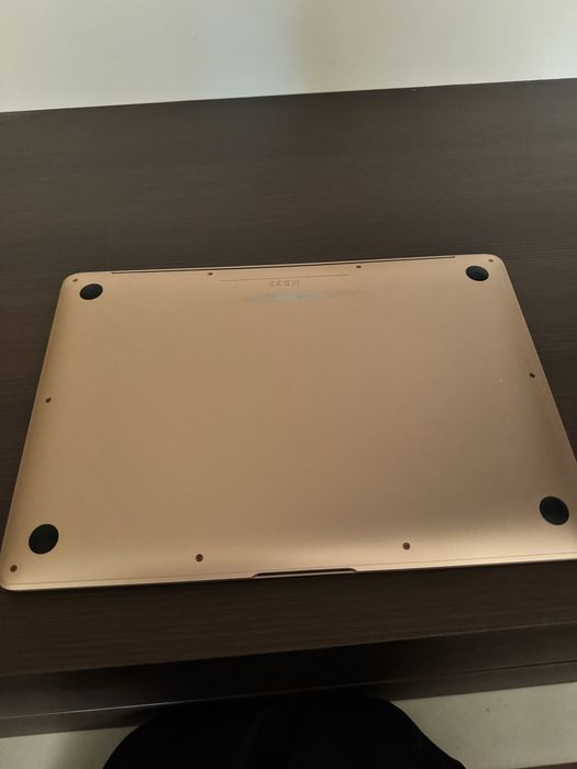 MacBook Air M1 2020 — 8/256 ГБ
