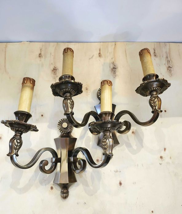 Чифт бронзови аплици в класически стил