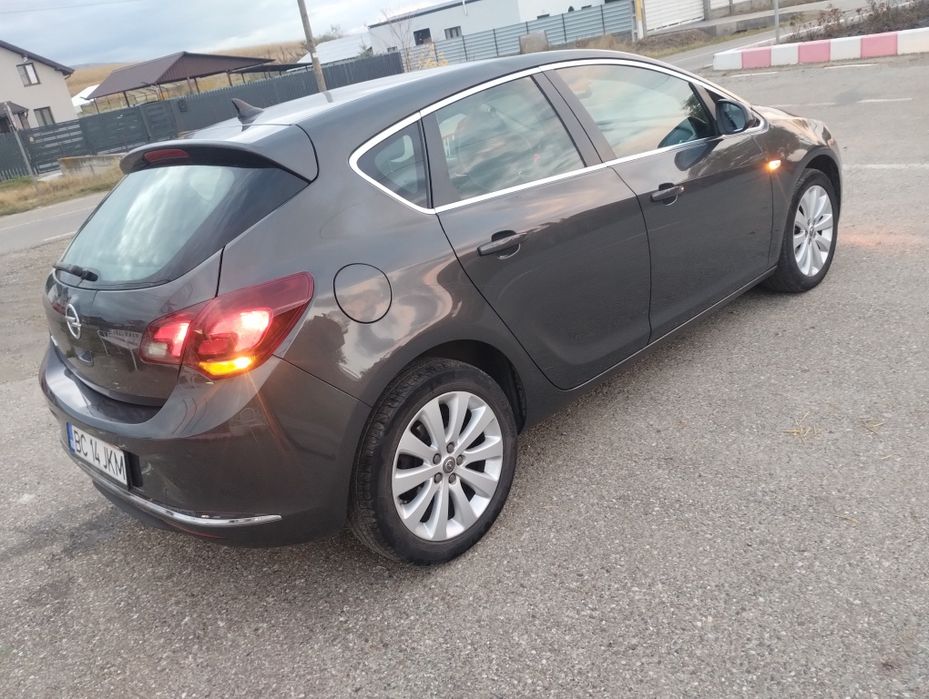 Opel astra j 2015