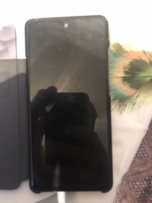 Продам Samsung Galaxy A52