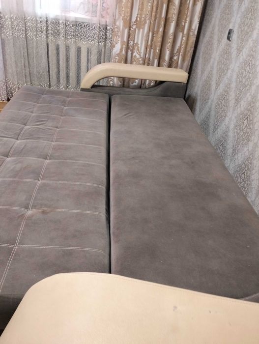 Продам диван два метра