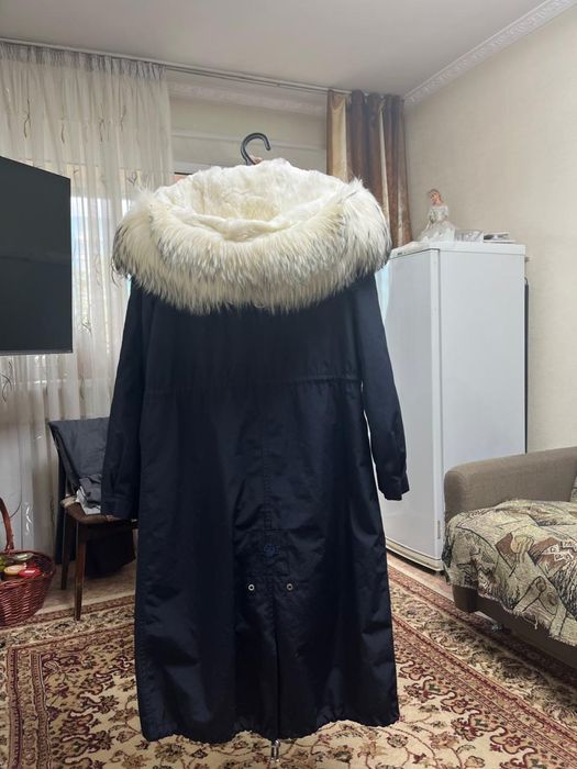 Пихора черного цвета, воротник писец