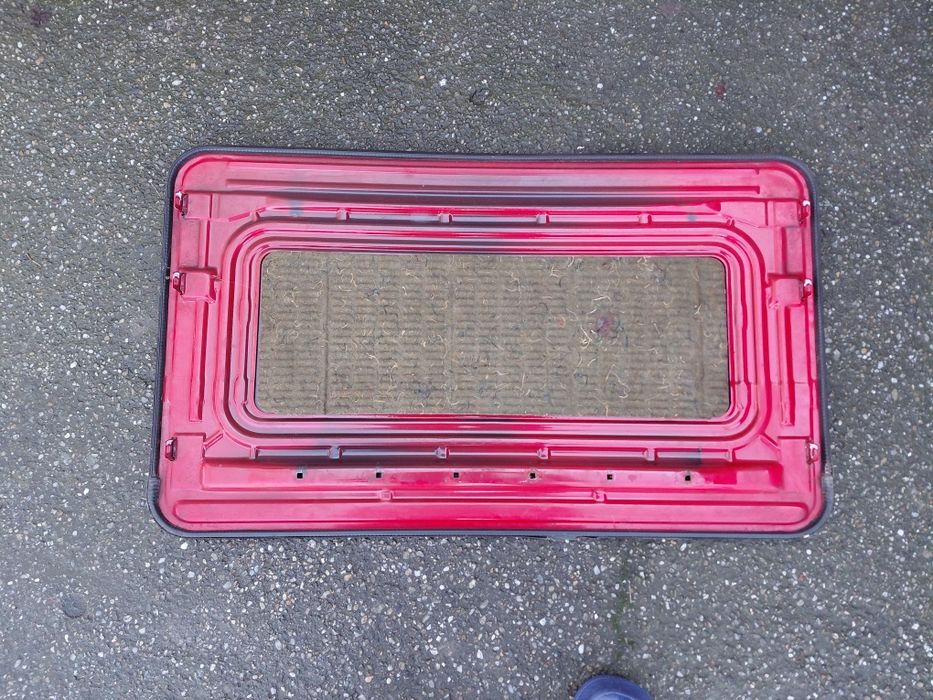 Capac trapa bmw e30 ursulet