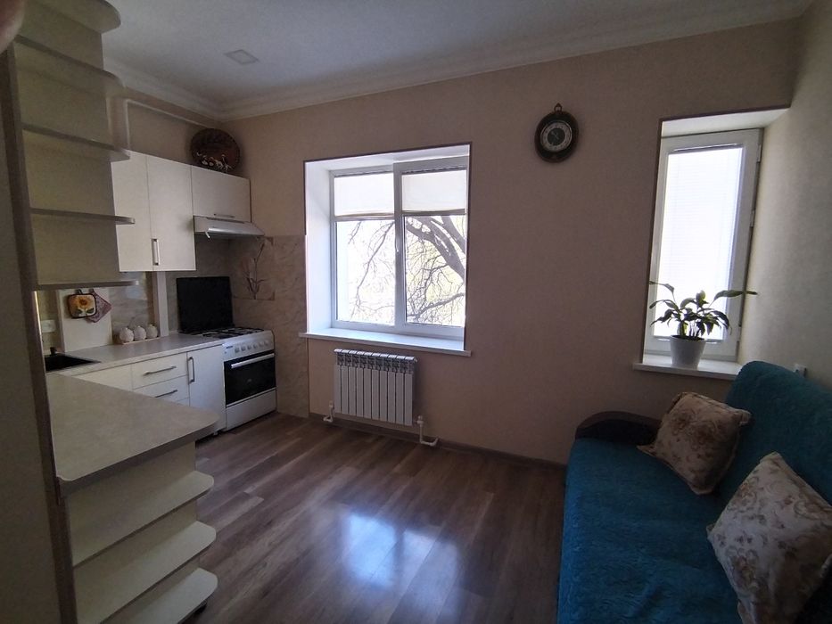 Продается квартира в кирпичном доме 2-х комнатная