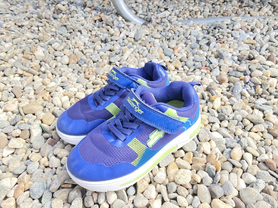 Adidași copii Slazenger cu lumini LED, mărimea 29 – stare foarte bună