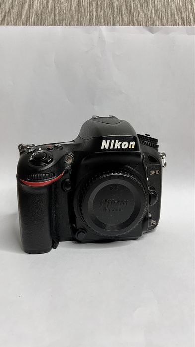 Фотоапарат Nikon D610