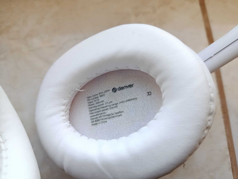 Casti bluetooth incarcare prin usbc