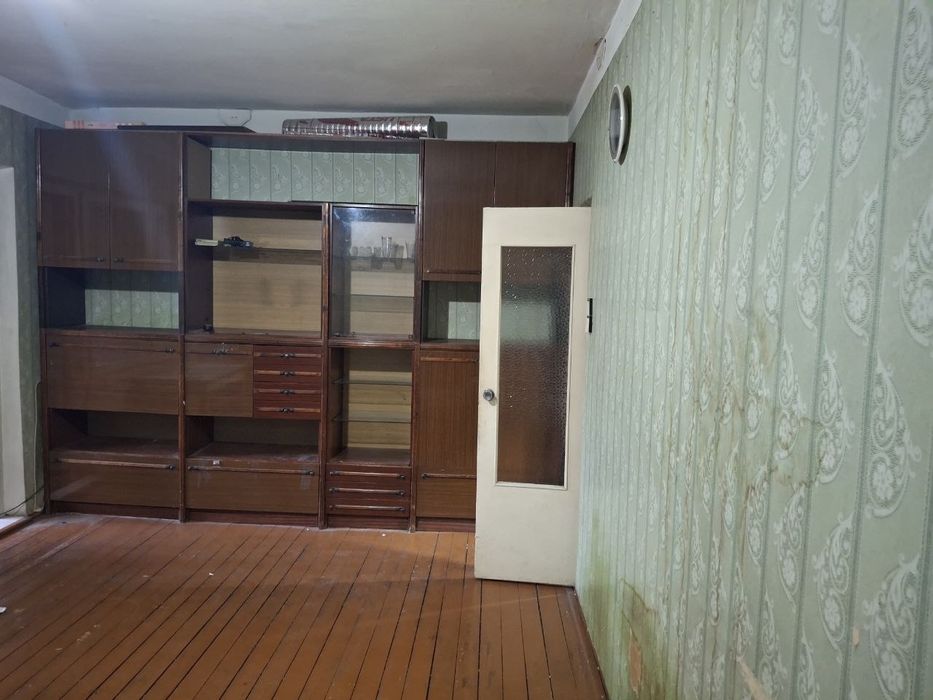 1/2/4  Сампи. Сельхоз.   б 2/6. Общ- 45кв.    300 уе