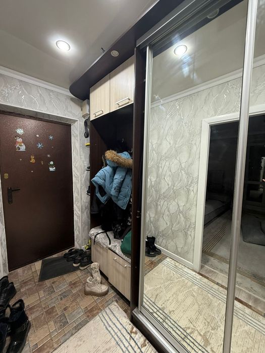 Продам прихожку в отличном  состояний