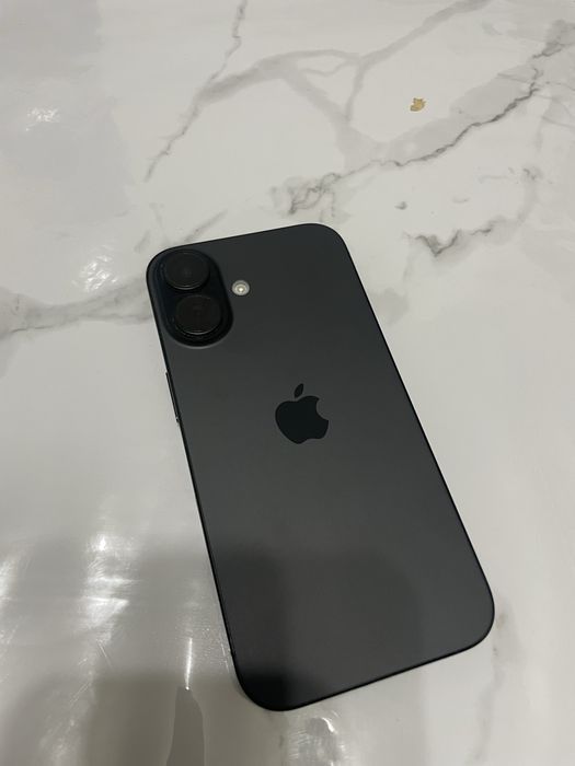 iPhone 16 c гарантией
