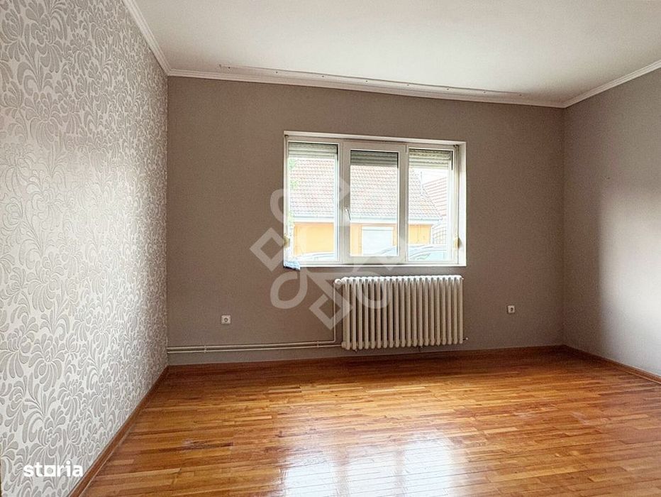 Casa si spatiu de productie in Iosia, teren 839 mp