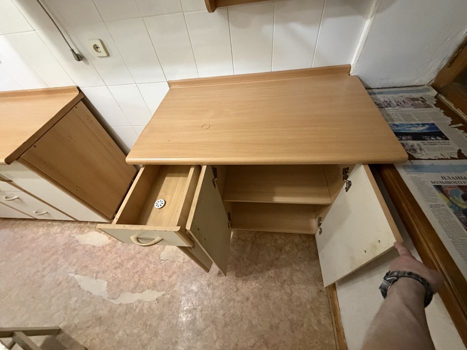 Кухонный гарнитур бесплатно