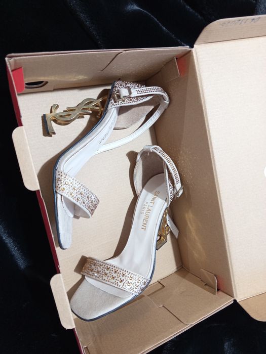 Сандали Saint Laurent