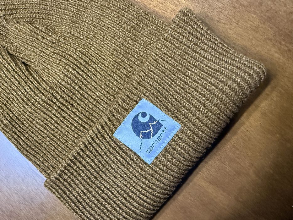 Caciula Fes Carhartt noua/new