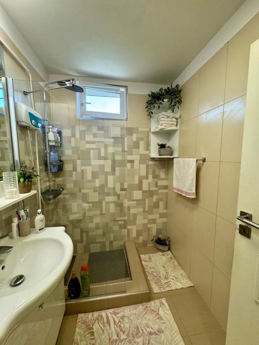 De vanzare Aprtament 2 camere - calea Grivitei